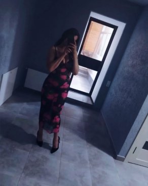Мия, 22